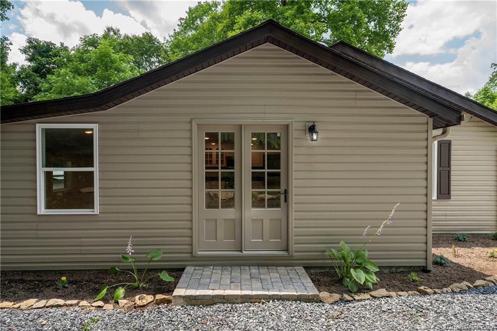 171 Connestee Road Brevard, NC 28712 - Photo 22 of 25 Gallery Image 22