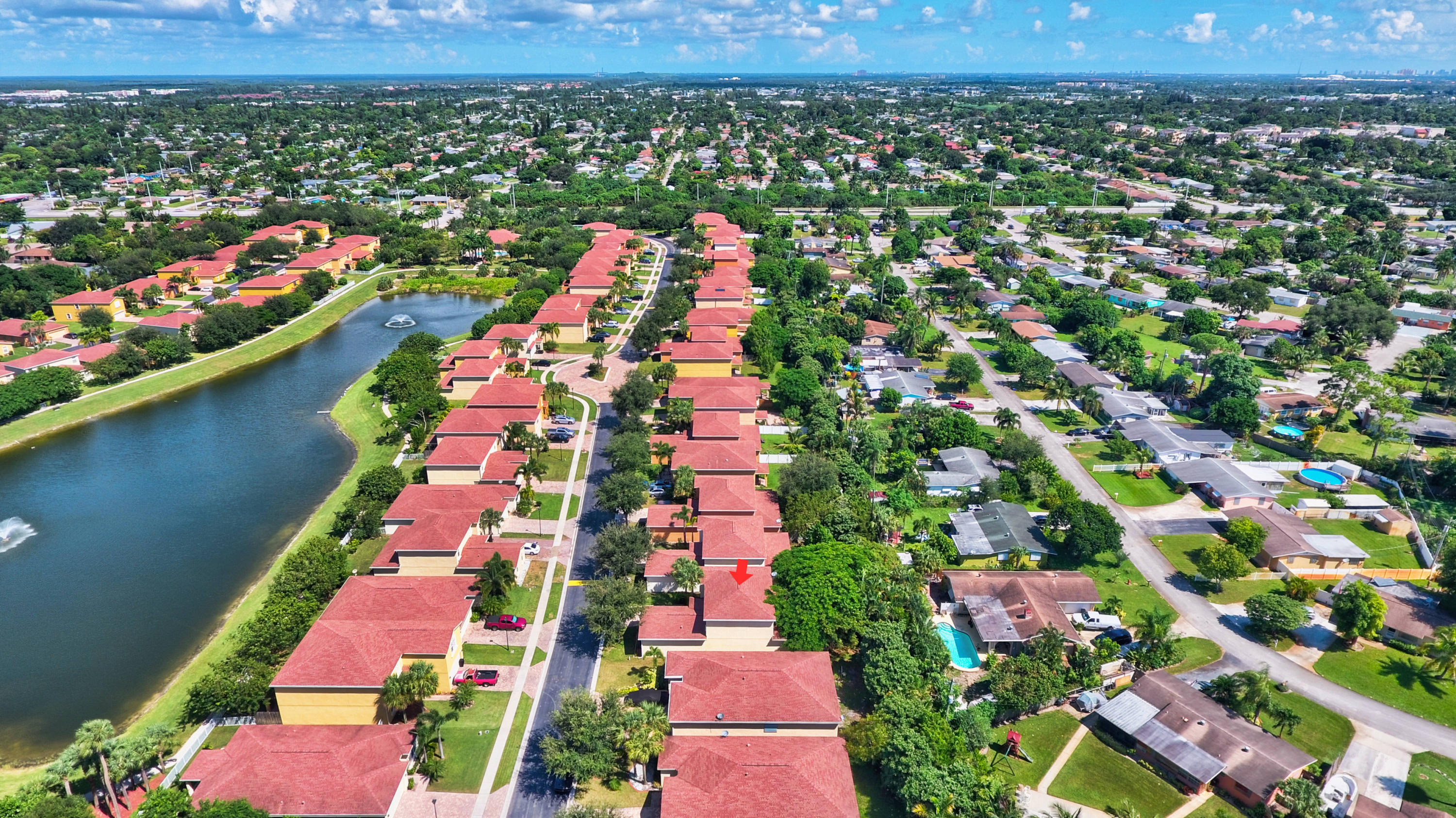 804 Quartz Terrace West Palm Beach, FL 33413 - Photo 61 of 65 an aerial view of residential houses with outdoor space