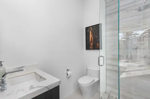 $6,995,000 | 424 Coconut Isle Drive, Fort Lauderdale, FL 33301