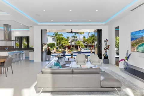 $6,995,000 | 424 Coconut Isle Drive, Fort Lauderdale, FL 33301