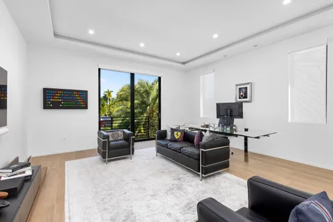 $6,995,000 | 424 Coconut Isle Drive, Fort Lauderdale, FL 33301