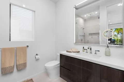 $6,995,000 | 424 Coconut Isle Drive, Fort Lauderdale, FL 33301