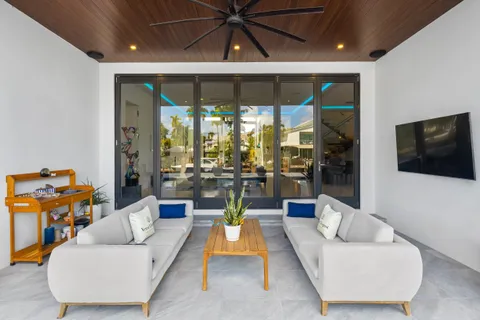 $6,995,000 | 424 Coconut Isle Drive, Fort Lauderdale, FL 33301