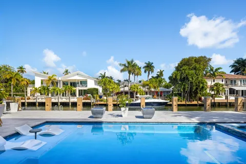 $6,995,000 | 424 Coconut Isle Drive, Fort Lauderdale, FL 33301