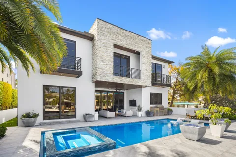 $6,995,000 | 424 Coconut Isle Drive, Fort Lauderdale, FL 33301
