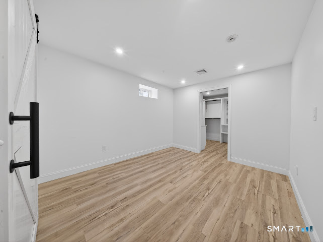 20 Oakridge Road Trumbull, CT 06611 - Photo 17 of 29