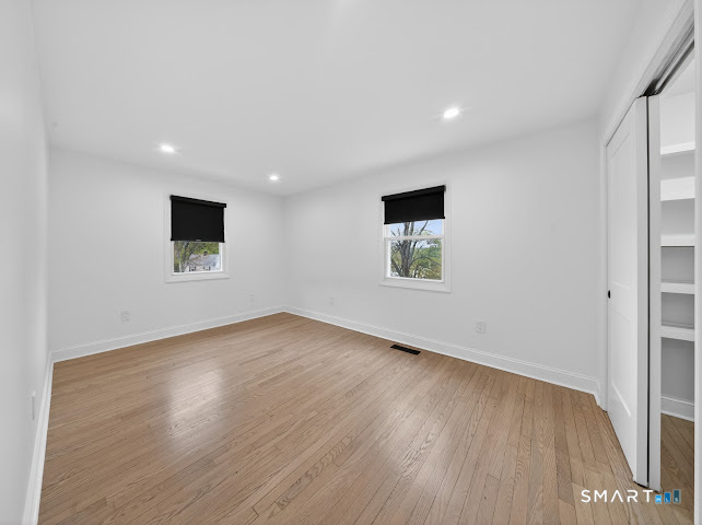 20 Oakridge Road Trumbull, CT 06611 - Photo 20 of 29