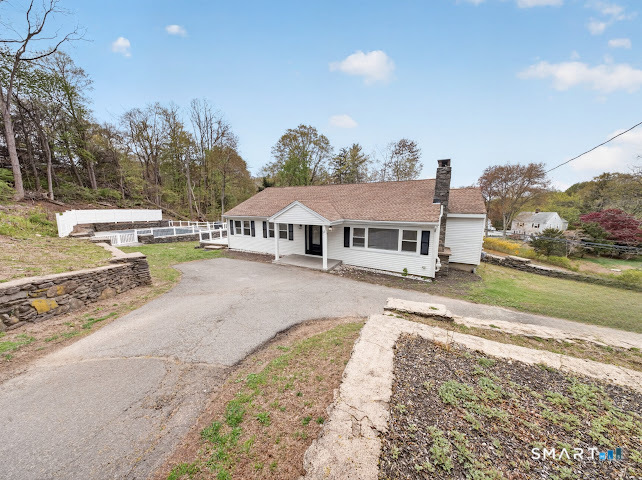 20 Oakridge Road Trumbull, CT 06611 - Photo 26 of 29