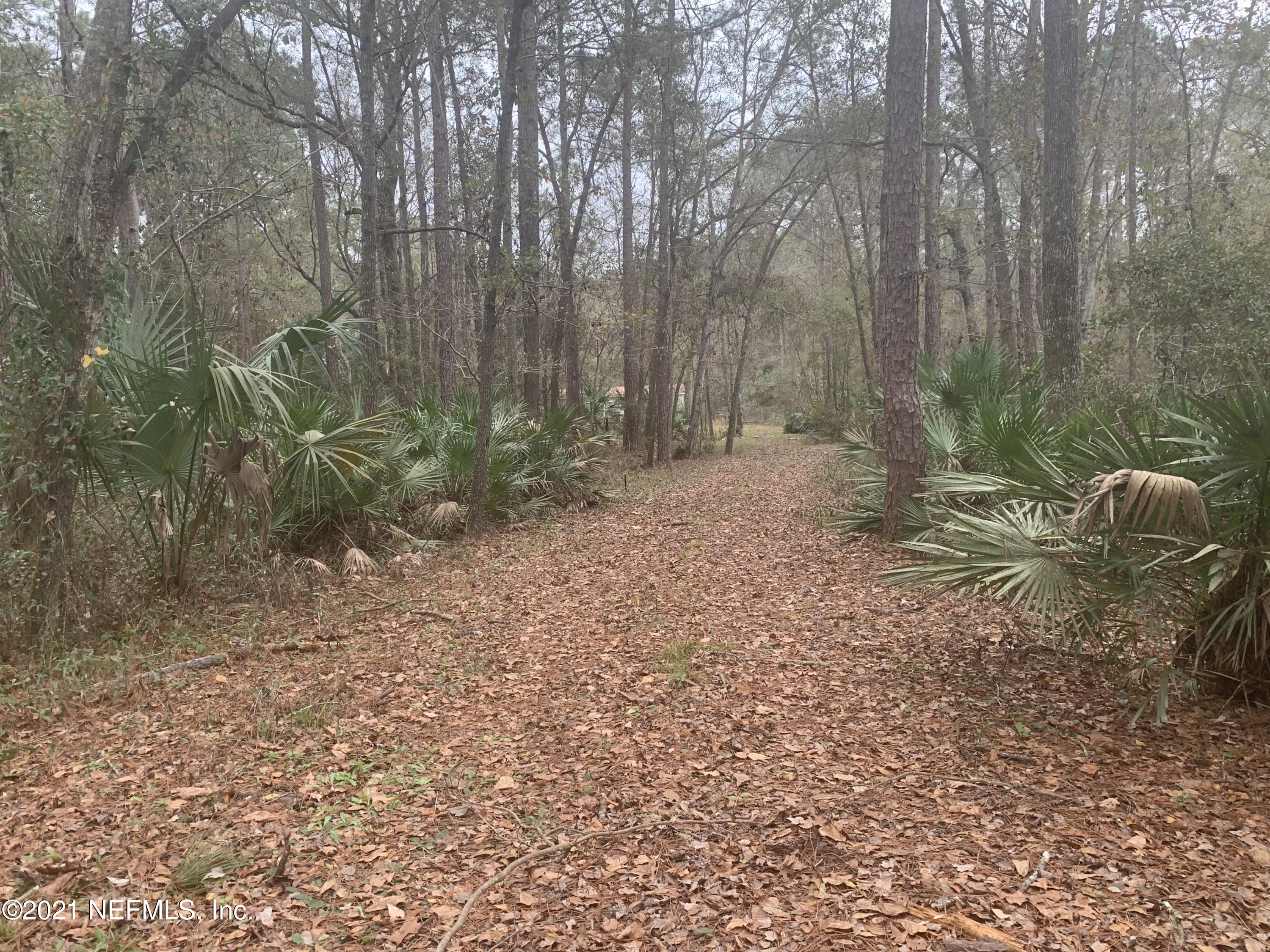 11449 Simmons Road Jacksonville, FL 32218 - Photo 1 of 6 Driveway