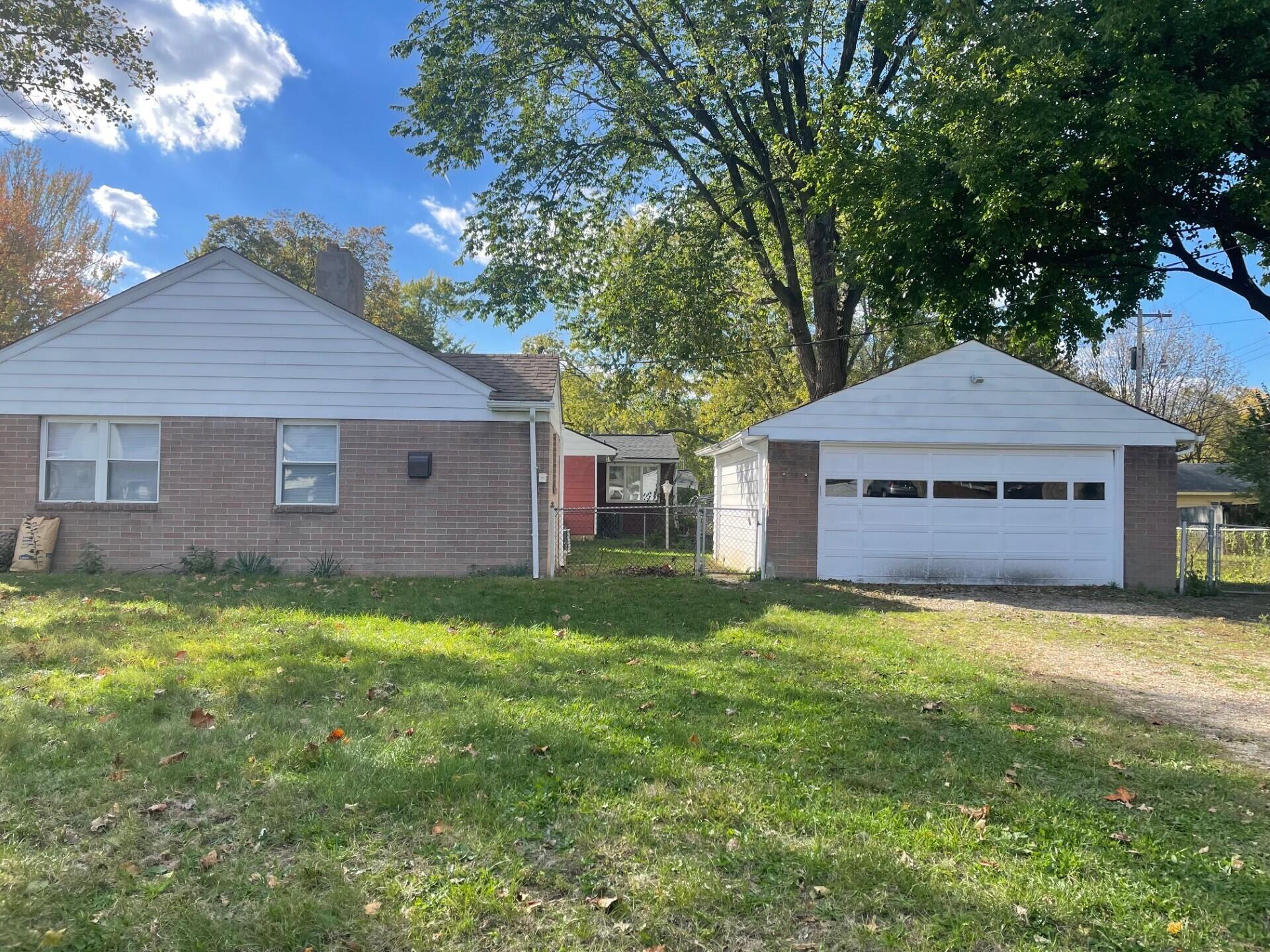 2856 Eastminster Road Columbus, OH 43209 - Photo 3 of 14