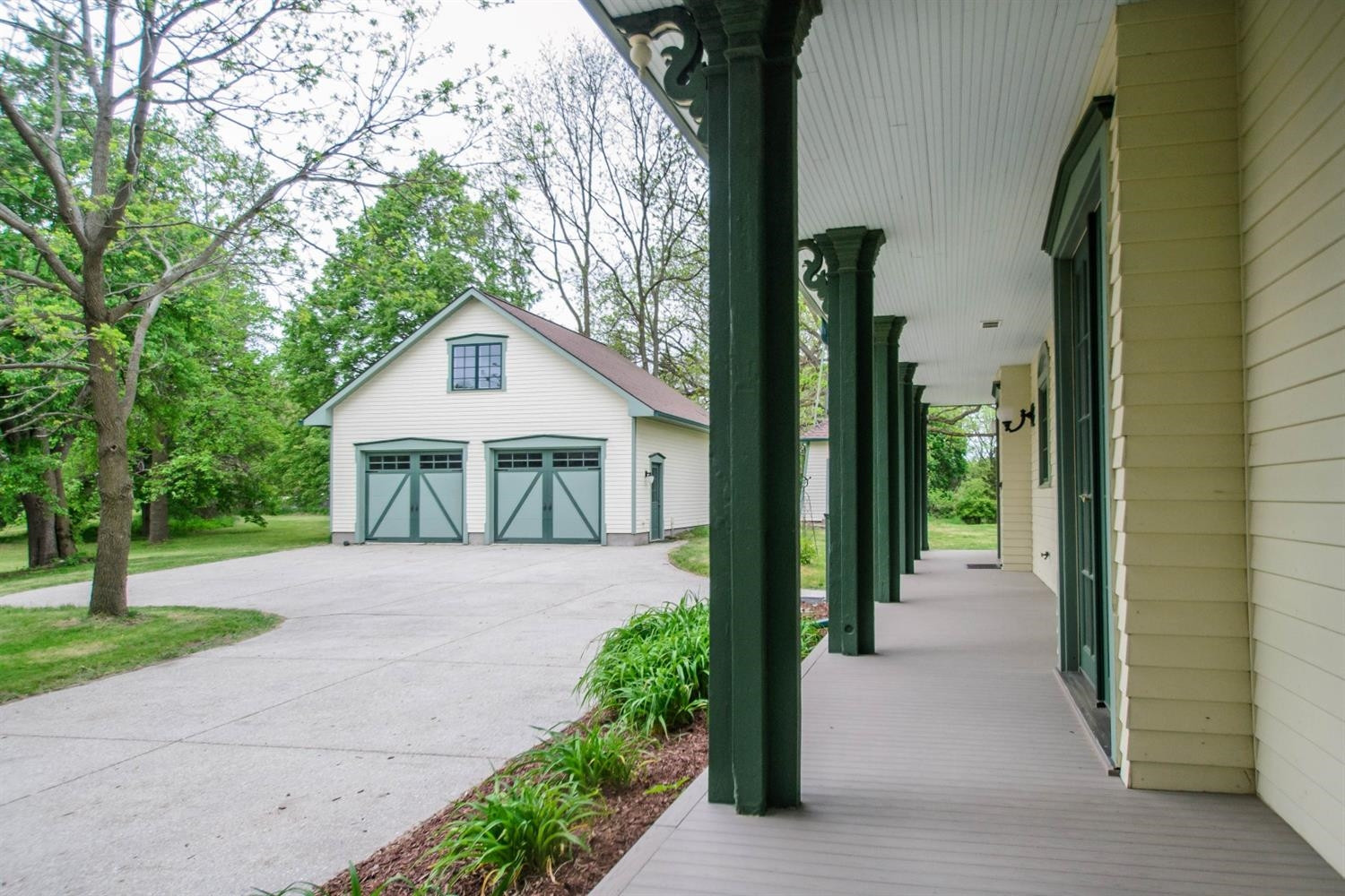14215 Riker Road Chelsea, MI 48118 - Photo 4 of 10 Photo 4