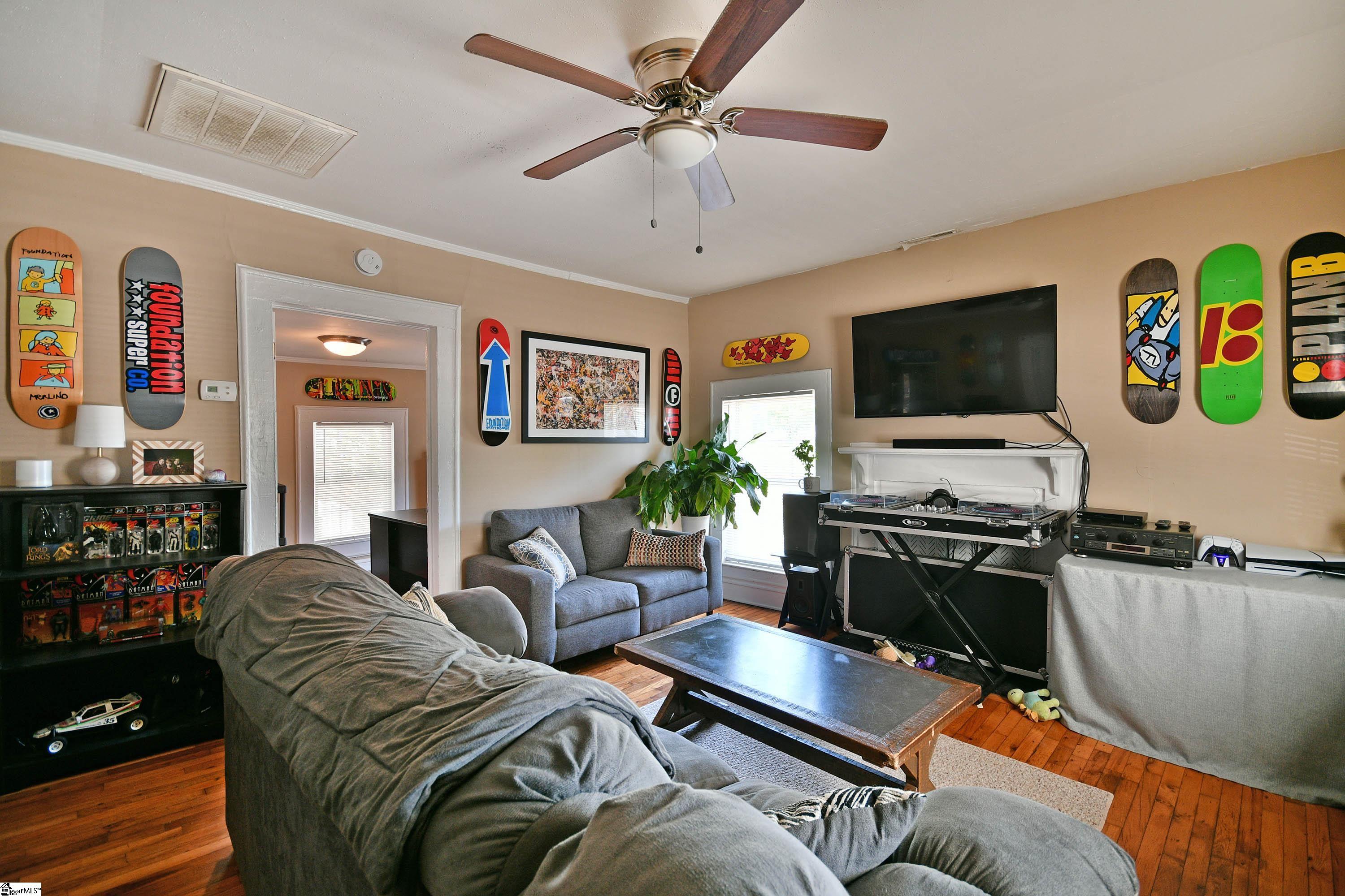 100 2nd Street Fountain Inn, SC 29644 - Photo 8 of 24