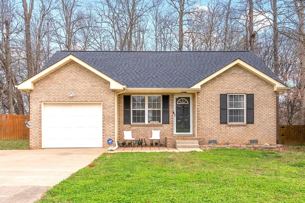 $269,900 | 3295 South Senseney Circle, Clarksville, TN 37042