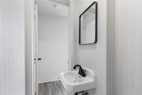 $438,000 | 2327 Brookfield Avenue, Dallas, TX 75235