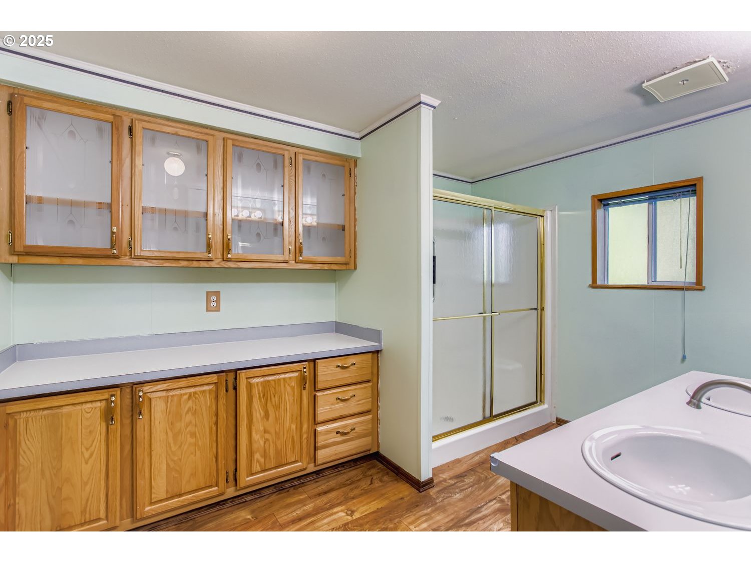 100 Southwest 195th Avenue, Unit 36 Beaverton, OR 97006 - Photo 17 of 39 Kitchen/Living Room