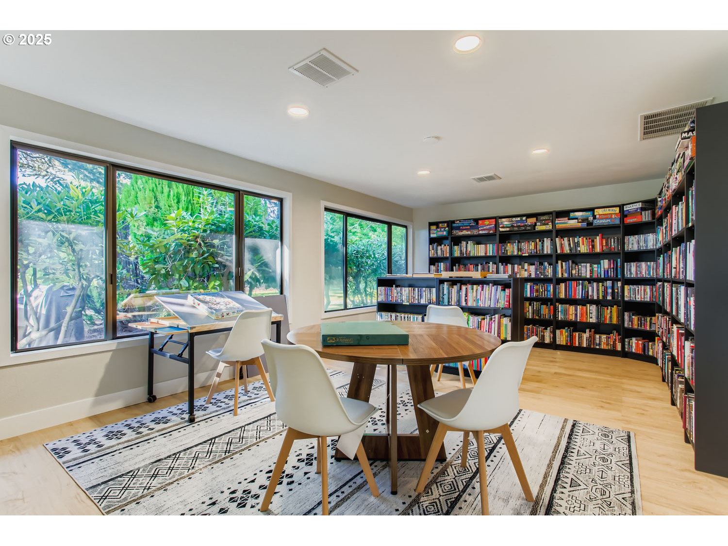 100 Southwest 195th Avenue, Unit 36 Beaverton, OR 97006 - Photo 31 of 39 Bedroom