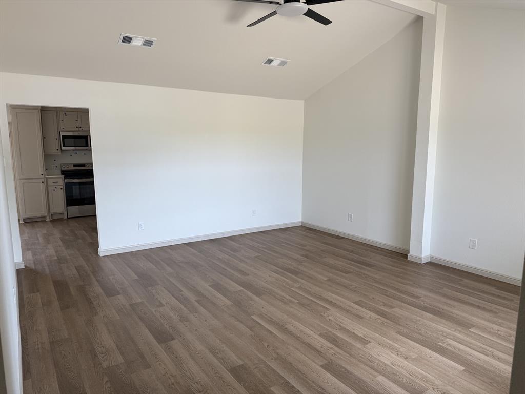 402 North Nolan River Road, Unit B Cleburne, TX 76033 - Photo 2 of 17 Gallery Image 2