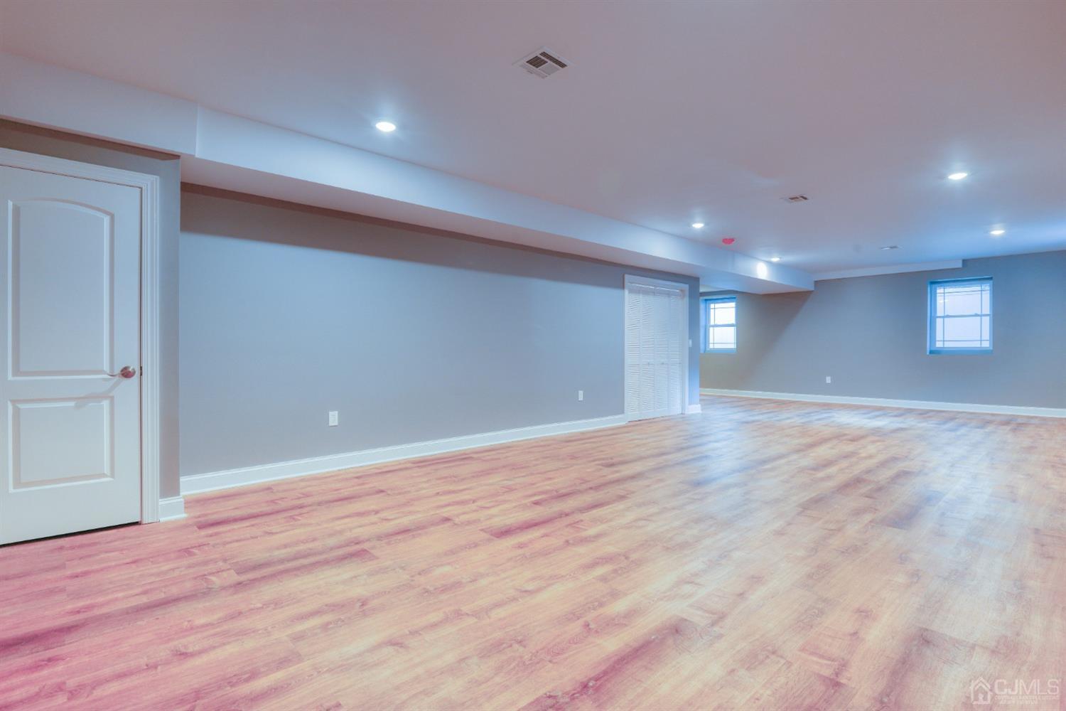 182 Harding Road Scotch Plains, NJ 07076 - Photo 56 of 77 Gallery Image 56