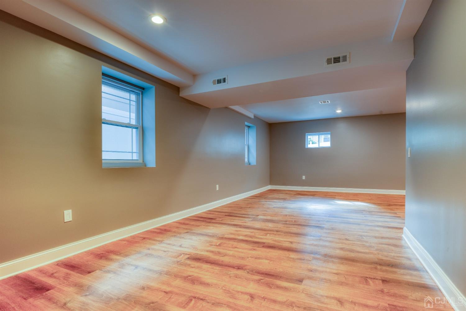 182 Harding Road Scotch Plains, NJ 07076 - Photo 61 of 77 Gallery Image 61
