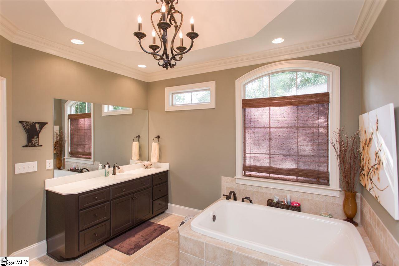 240 Yorkswell Lane Greenville, SC 29607 - Photo 20 of 36 Gallery Image 20