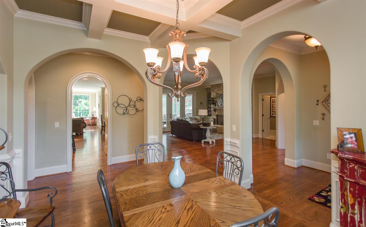 240 Yorkswell Lane Greenville, SC 29607 - Photo 4 of 36 Gallery Image 4