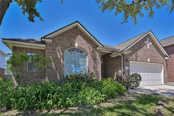 $2,500 | 6715 Village Bridge Drive, Humble, TX 77346