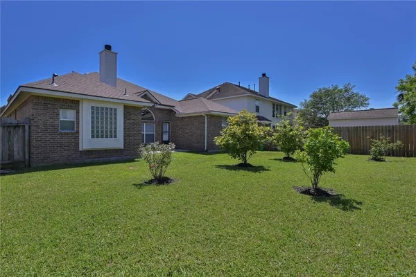 $2,500 | 6715 Village Bridge Drive, Humble, TX 77346