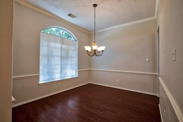 $2,500 | 6715 Village Bridge Drive, Humble, TX 77346