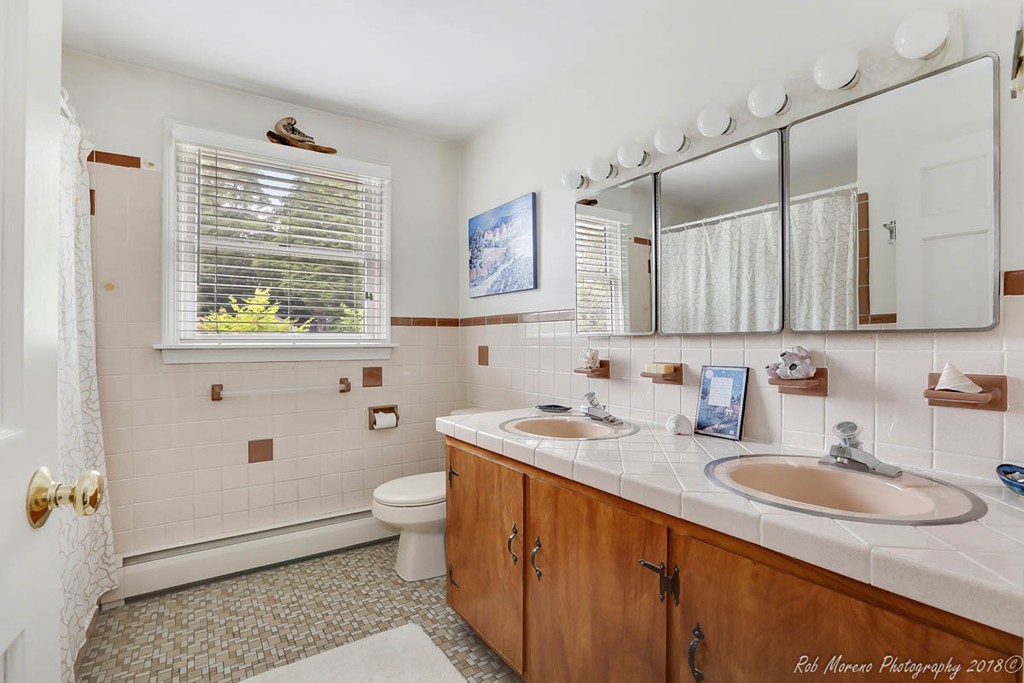 21 Greenbrook Road Hamilton, MA 01982 - Photo 25 of 26 Gallery Image 25