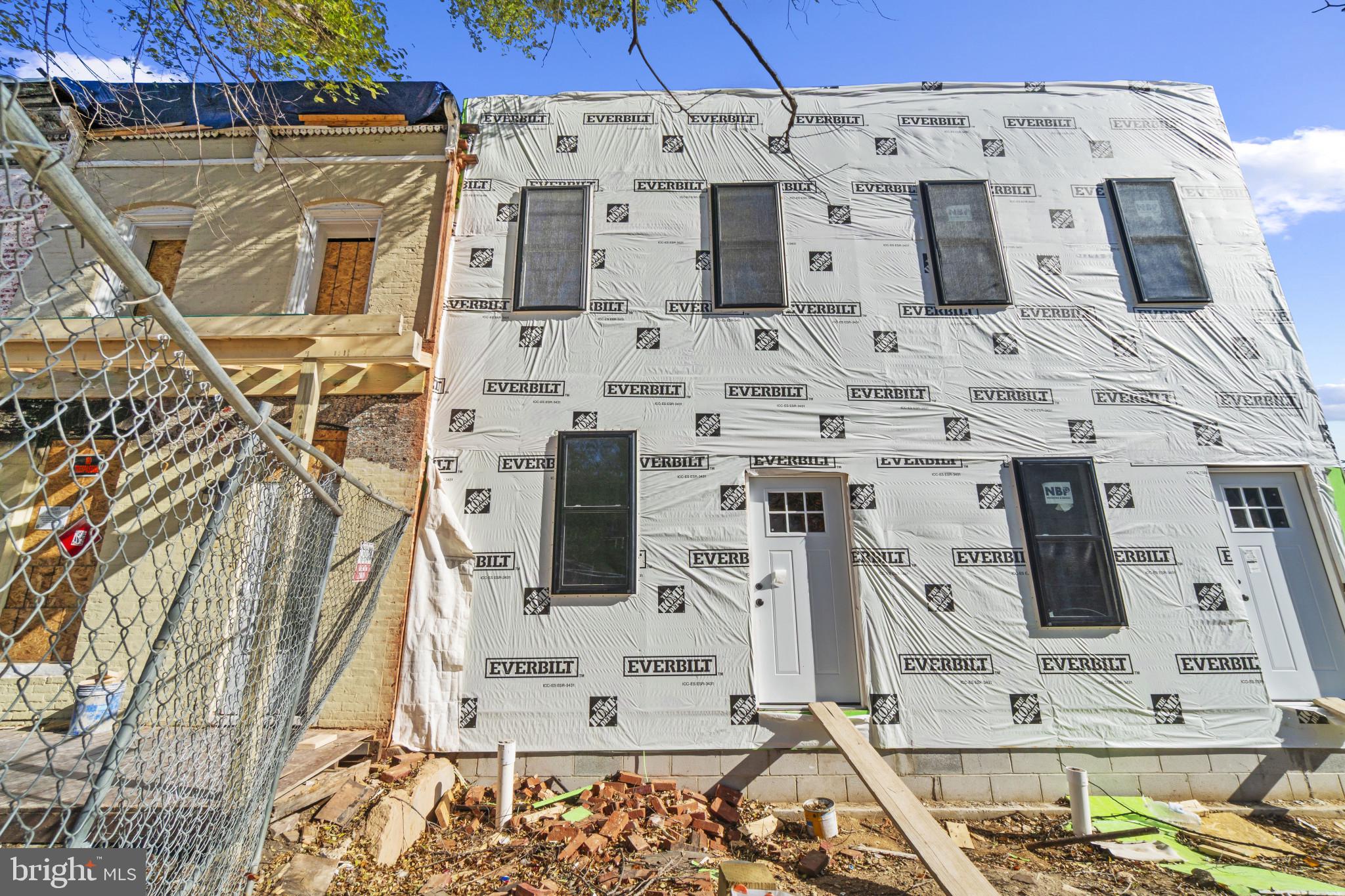 3461 Keswick Road Baltimore, MD 21211 - Photo 23 of 33 a building with glass door