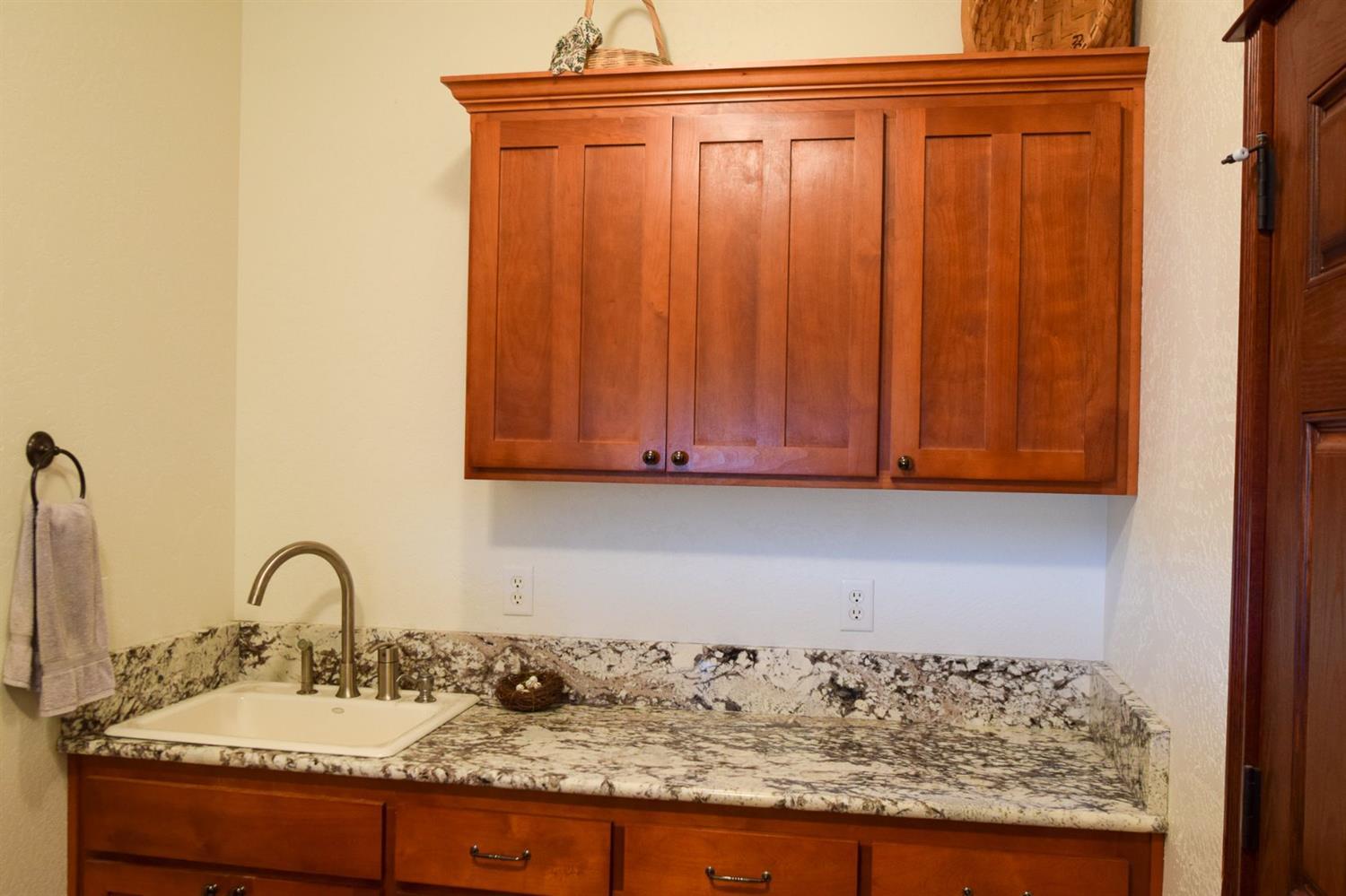 1049 Pumpkin Ridge Eagle Point, OR 97524 - Photo 21 of 34 Additional Photo