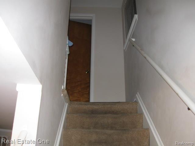 23685 Rockingham Street Southfield, MI 48033 - Photo 15 of 24 IMG_0688.jpg