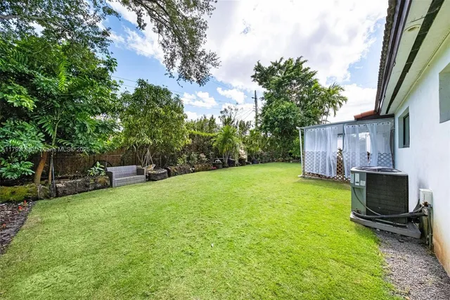 $850,000 | 480 Northwest 88th Terrace, El Portal, FL 33150