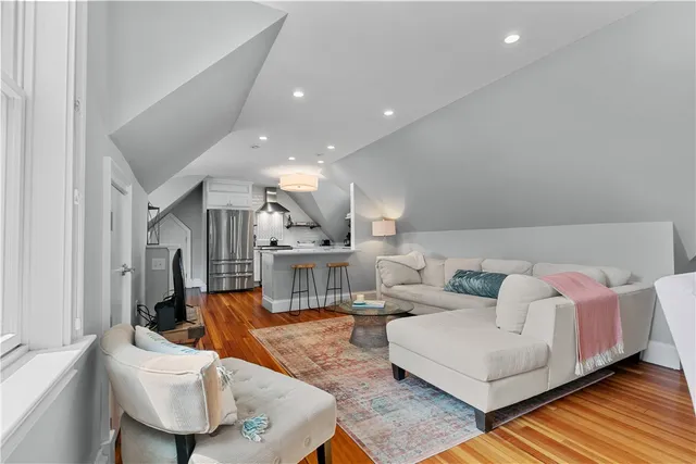 $4,500 | 567 Bristol Ferry Road, Unit 3, Portsmouth, RI 02871