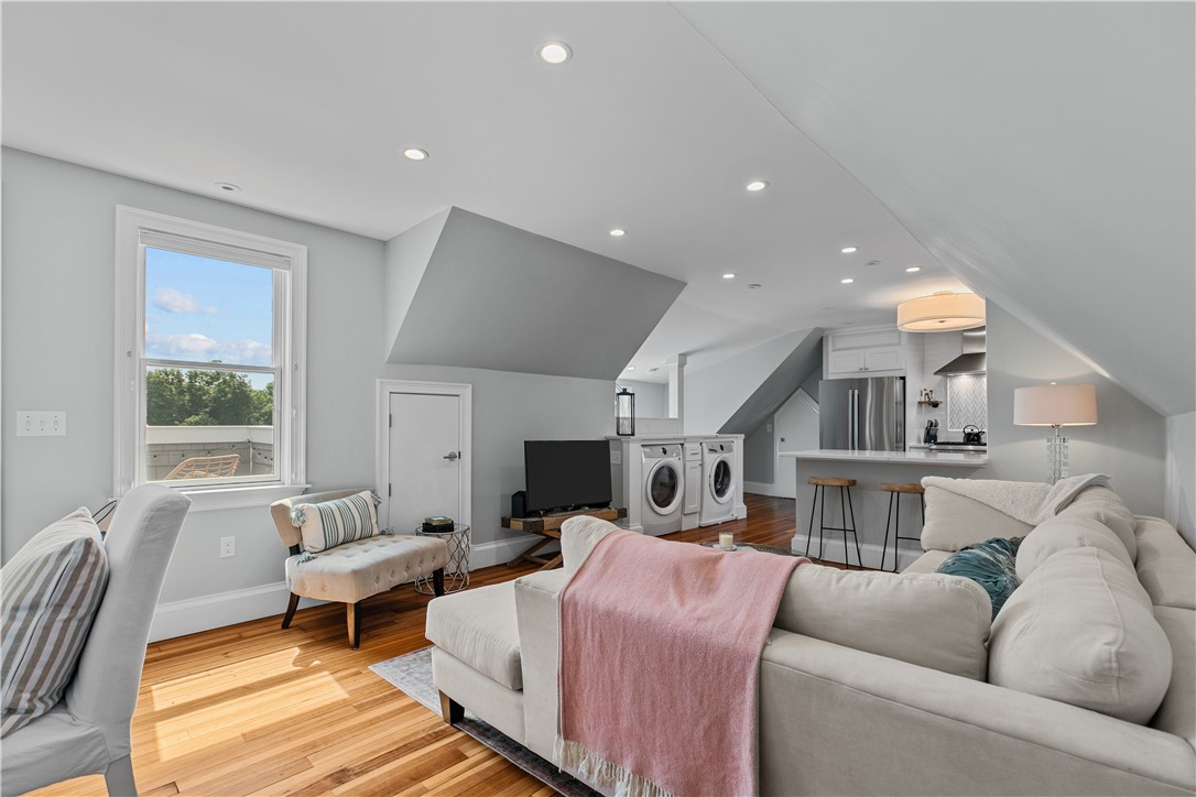 567 Bristol Ferry Road, Unit 3 Portsmouth, RI 02871 - Photo 13 of 49