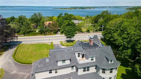 $4,000 | 567 Bristol Ferry Road, Unit 3, Portsmouth, RI 02871