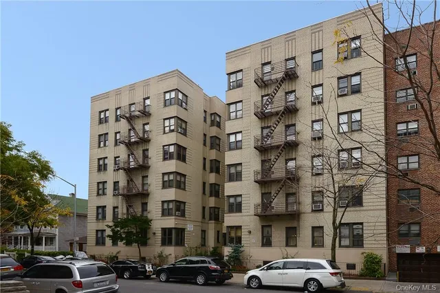 $125,000 | 2962 Decatur Avenue, Unit 5G | Bedford Park