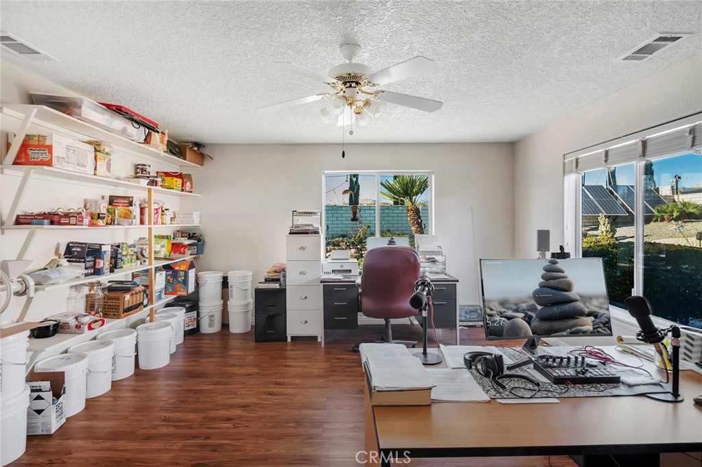 17846 Ohna Road Apple Valley, CA 92307 - Photo 26 of 51 Gallery Image 26