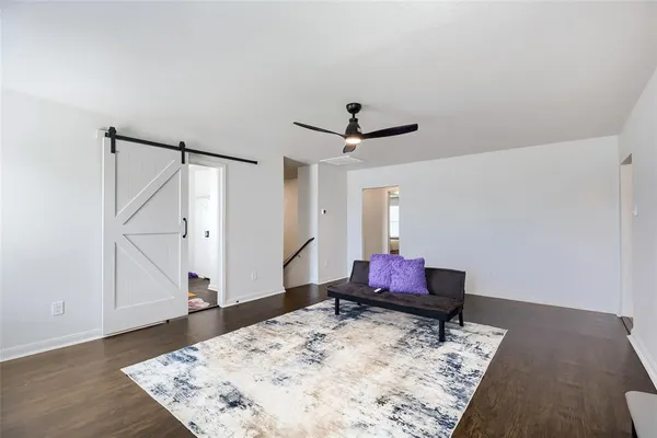 a bed room with a bed