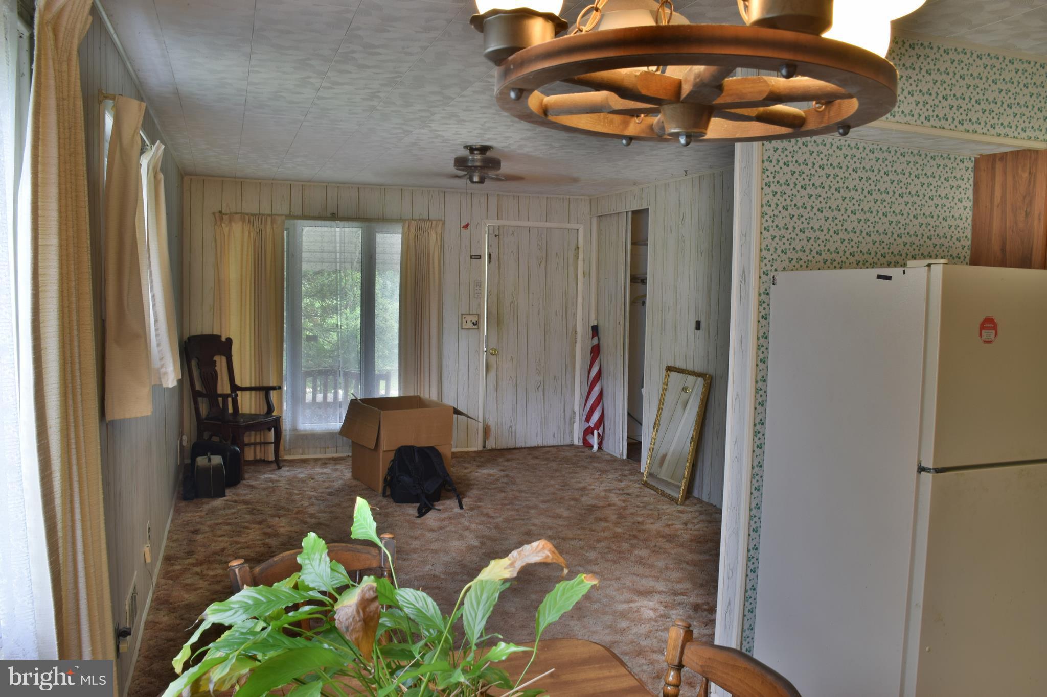 9106 Crosshill Road Baltimore, MD 21234 - Photo 8 of 22 Interior (General)