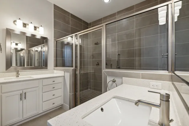 $2,995 | 843 West 23rd Street, Unit B, Houston, TX 77008