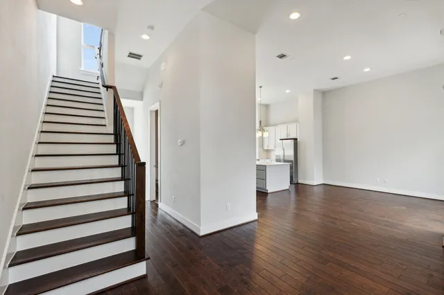 $2,995 | 843 West 23rd Street, Unit B, Houston, TX 77008