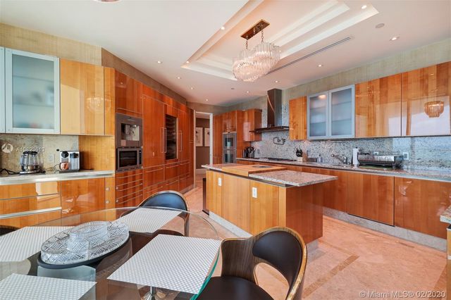 $3,500,000 | 16051 Collins Avenue, Unit 1404, Sunny Isles Beach, FL 33160