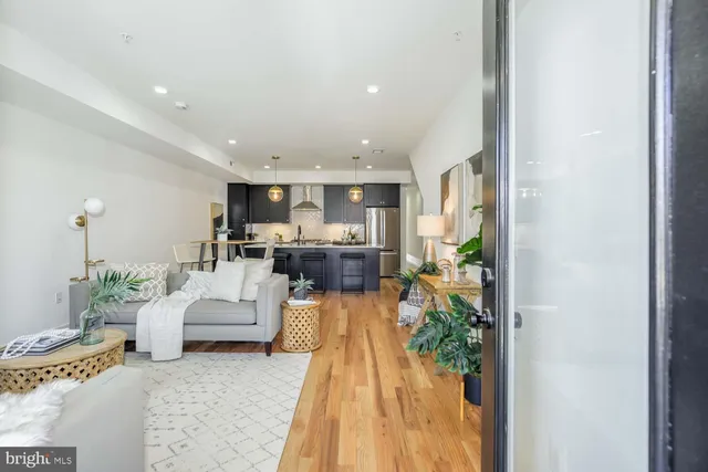 $600,000 | 426 Manor Place Northwest, Unit 2, Washington, DC 20010