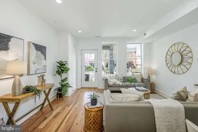 $600,000 | 426 Manor Place Northwest, Unit 2, Washington, DC 20010