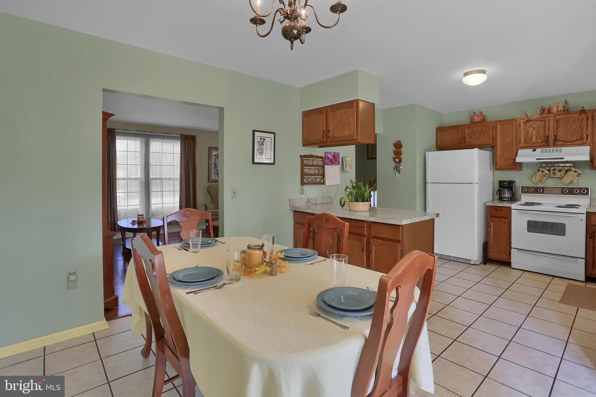 351 Holbrook Road York, PA 17402 - Photo 11 of 38 Gallery Image 11