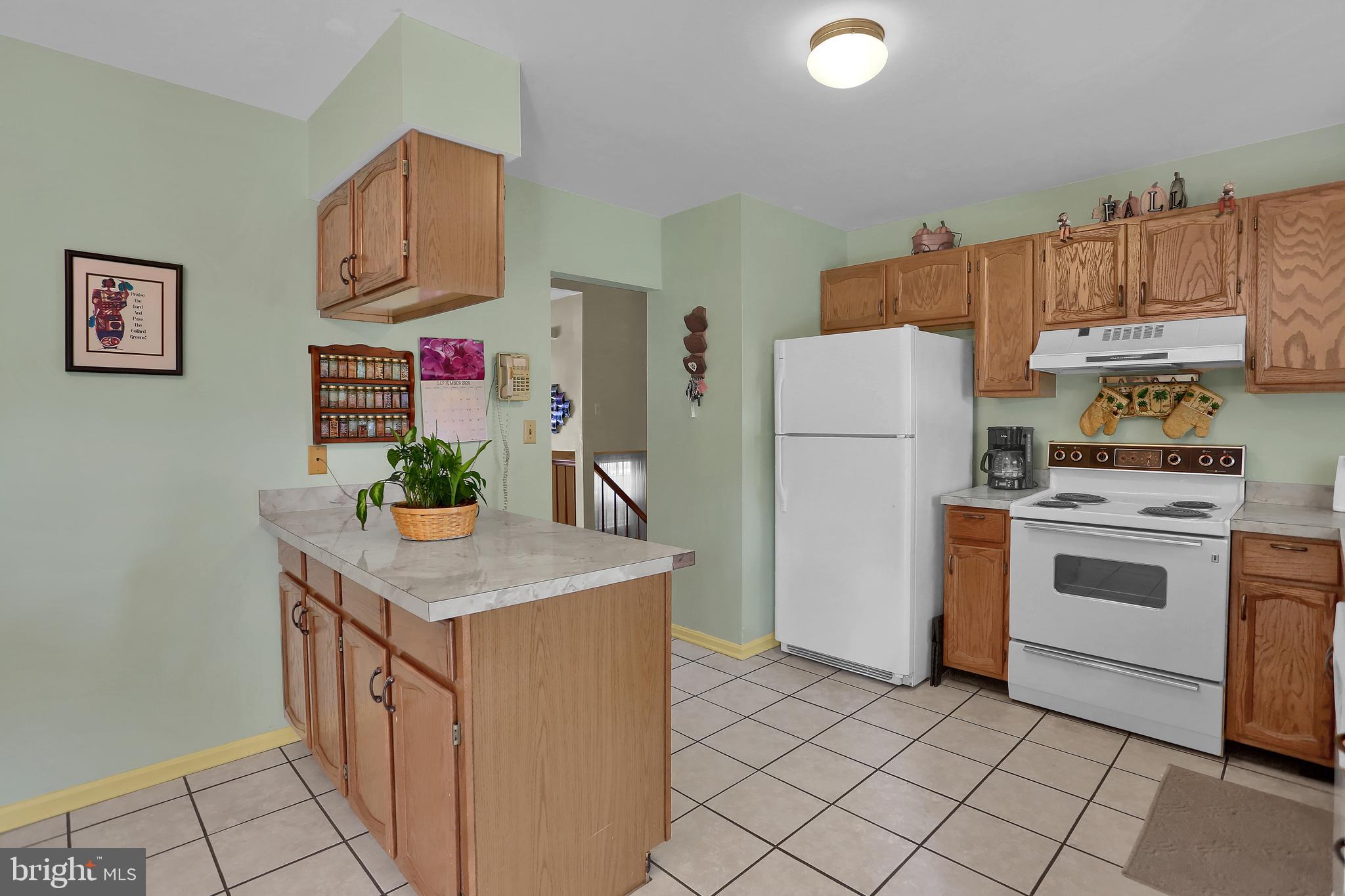 351 Holbrook Road York, PA 17402 - Photo 13 of 38 Gallery Image 13
