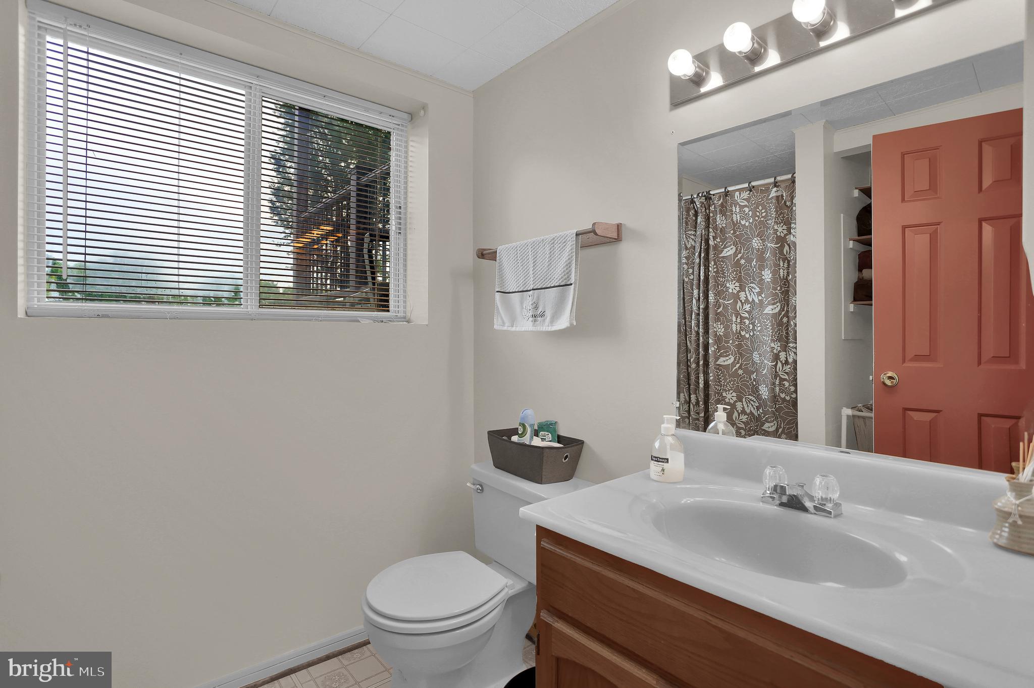 351 Holbrook Road York, PA 17402 - Photo 30 of 38 Gallery Image 30