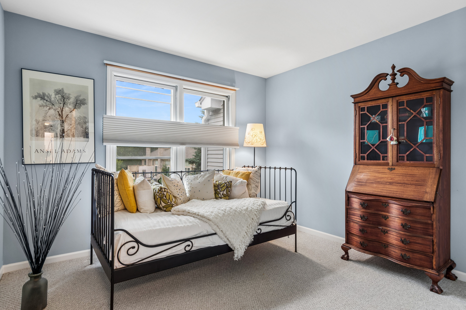 1211 Rhodes Lane Naperville, IL 60540 - Photo 13 of 28 Gallery Image 13