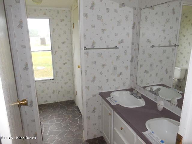 183 Sandlin Road Carrollton, KY 41008 - Photo 14 of 18 ba2